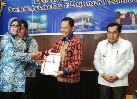 Penyerahan opini WTP ke Bupati Kerinci dan Wako Sungai Penuh